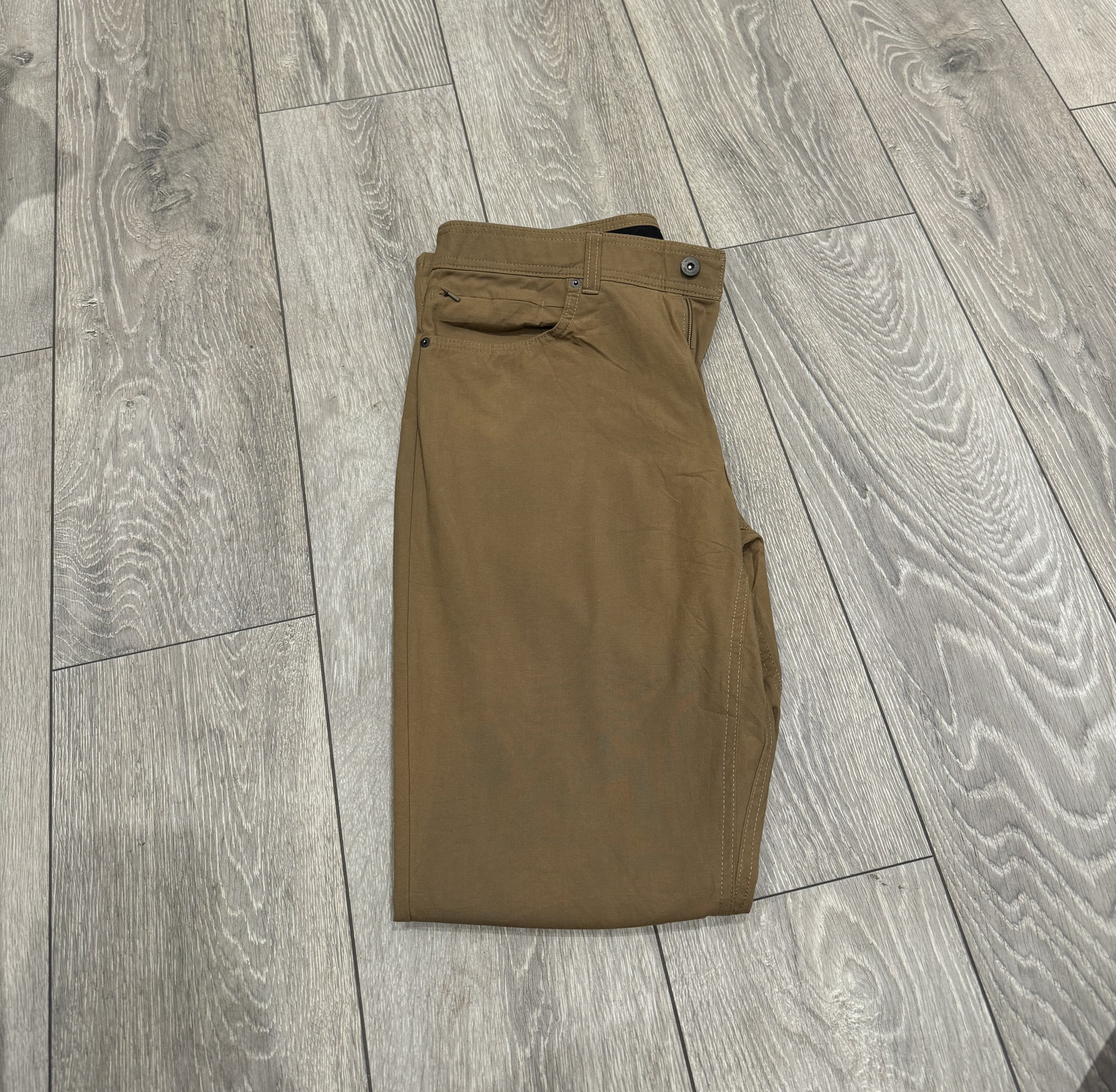 Columbia Straight Leg Trousers – Brown (W32 L32)