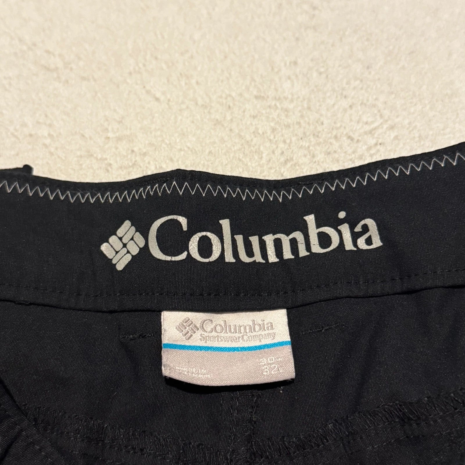 Columbia Men’s Outdoor Stretch Trousers – Black (30W/32L)